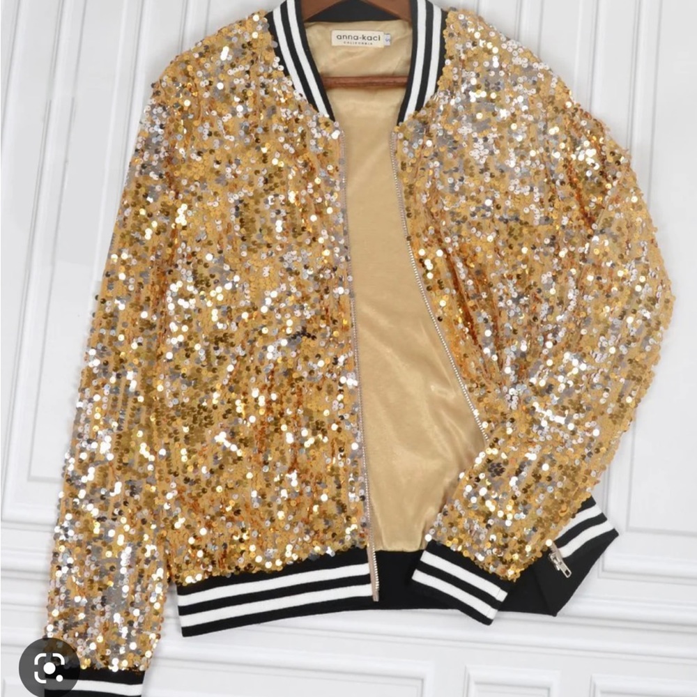 ✨Gold Sequin Jacket ✨